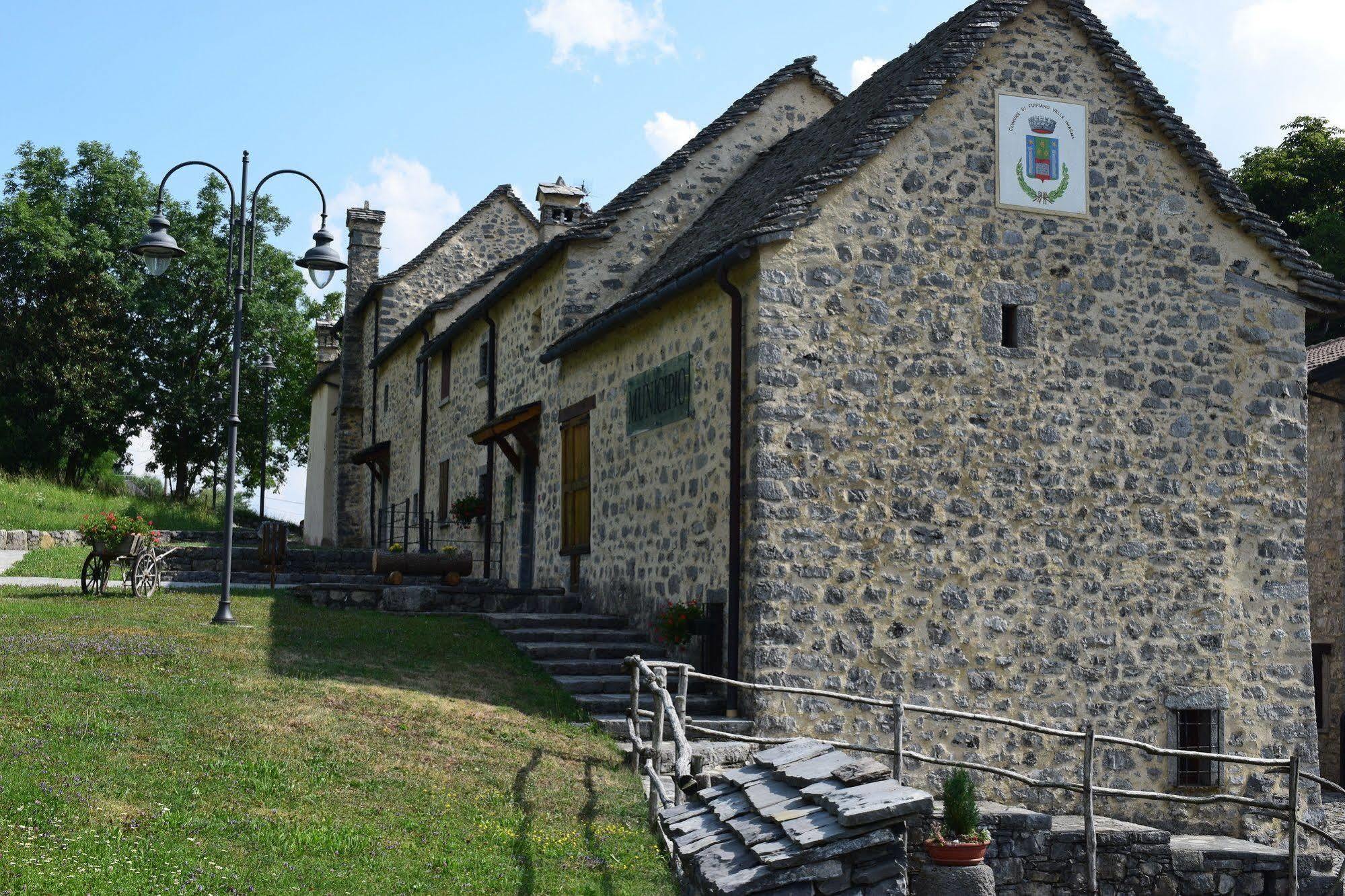 Albergo Canella Fuipiano Valle Imagna Eksteriør billede