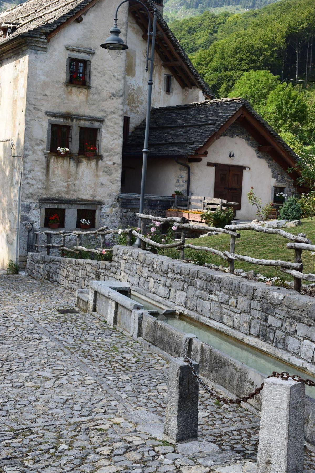 Albergo Canella Fuipiano Valle Imagna Eksteriør billede